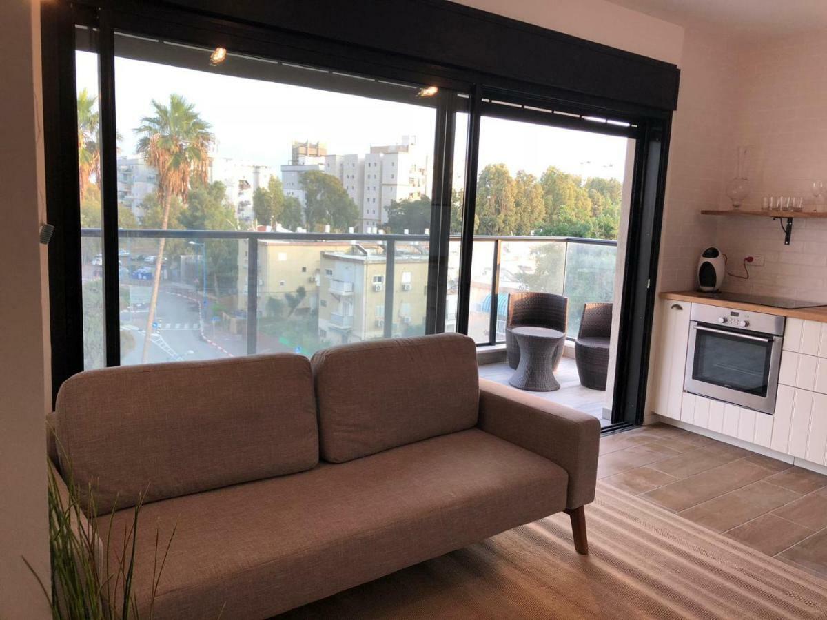 Stylish Apartment Near The Beach Haifa Kültér fotó