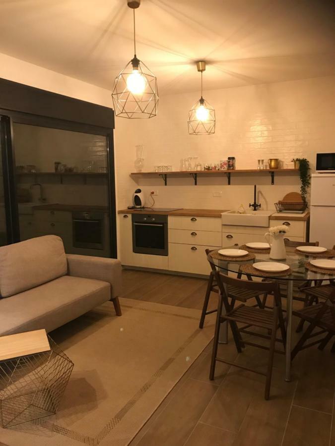 Stylish Apartment Near The Beach Haifa Kültér fotó